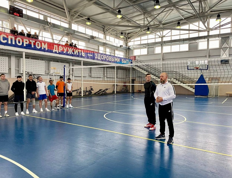 Глава района Контантин Тюнин: Волейбол по-мужски